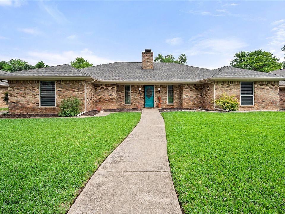 1st image of 4103 Three Oaks Dr