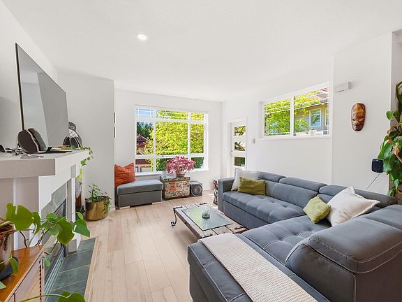 3rd image of 15 Forest Park Way #23