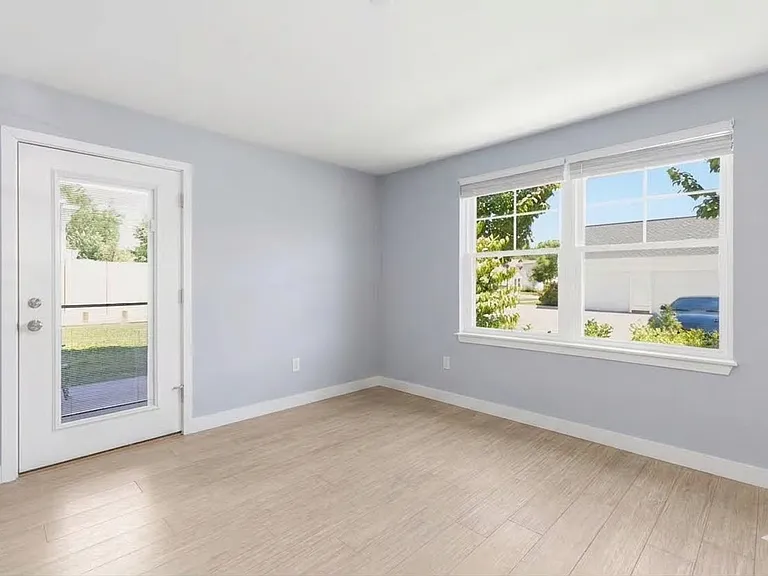 34 Mill Commons Dr #114 — Photo 7