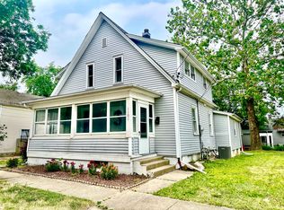 1101 S Lee St, Bloomington, IL
