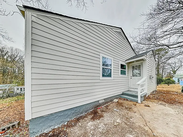 1958 Maywood Pl NW — Photo 14