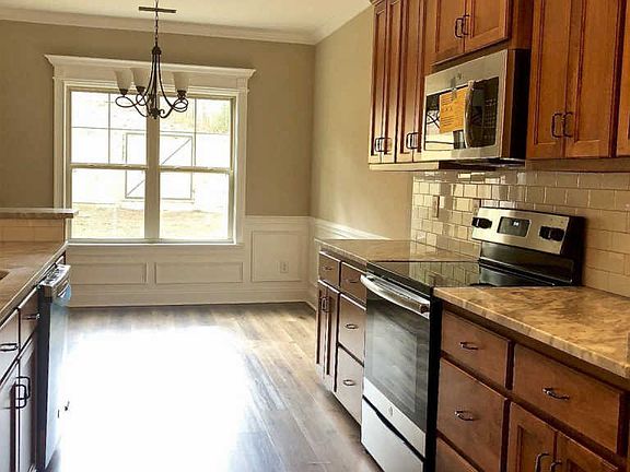 5th image of 107 Jaylon Ct
