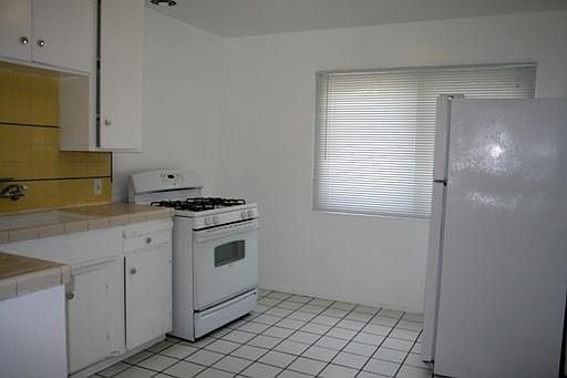 3rd image of 150 Graham Ave APT 7
