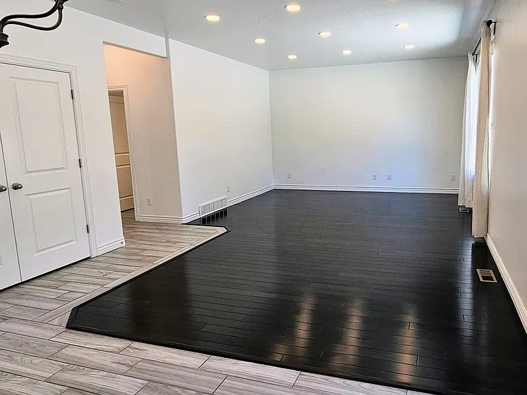 778 W Sunrise Way — Photo 9