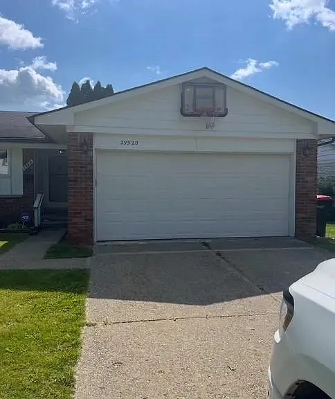 29920 Marshall St — Photo 1