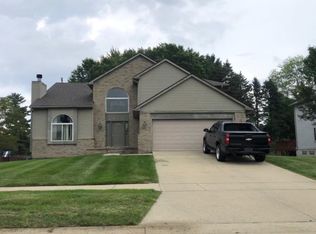 7121 Amanda Dr #32, Van Buren Township, MI