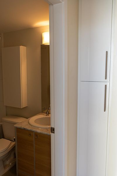 Surrey Apartment for rent - 2 Bedrooms — photo 21