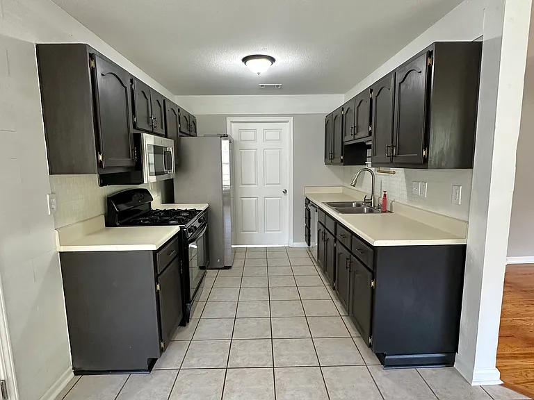 2717 Timbermist Dr — Photo 6