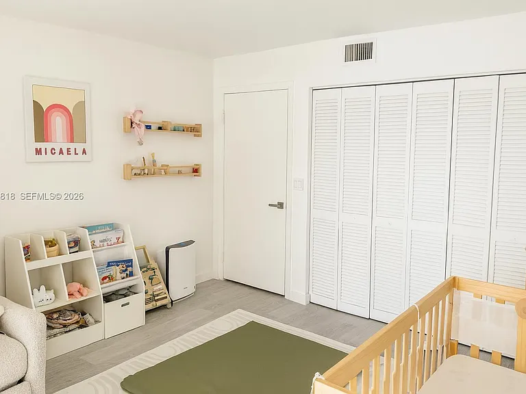 8308 N Coral Cir — Photo 9