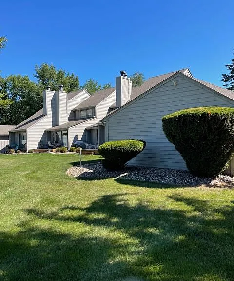 2619 Beverly Dr — Photo 1