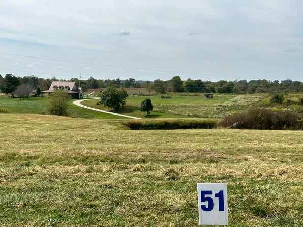 51 Dove Lot Ln, East Bernstadt, KY 40729