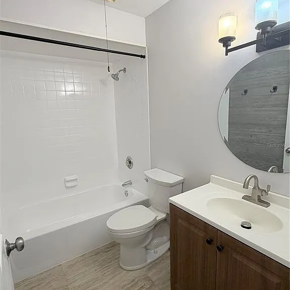 1000 Lake Of The Woods Blvd #101F — Photo 7
