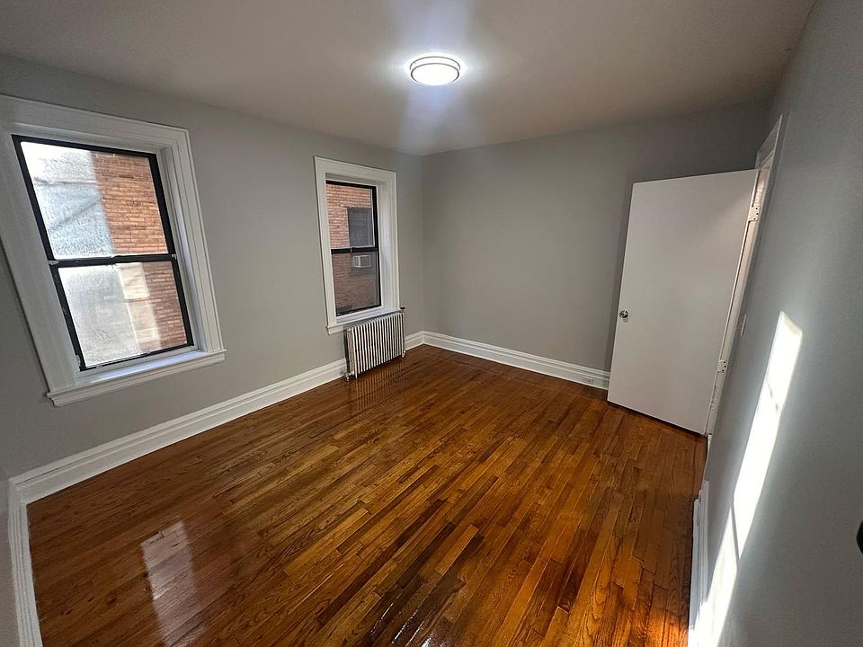 2nd image of 36 S Munn Ave APT 107
