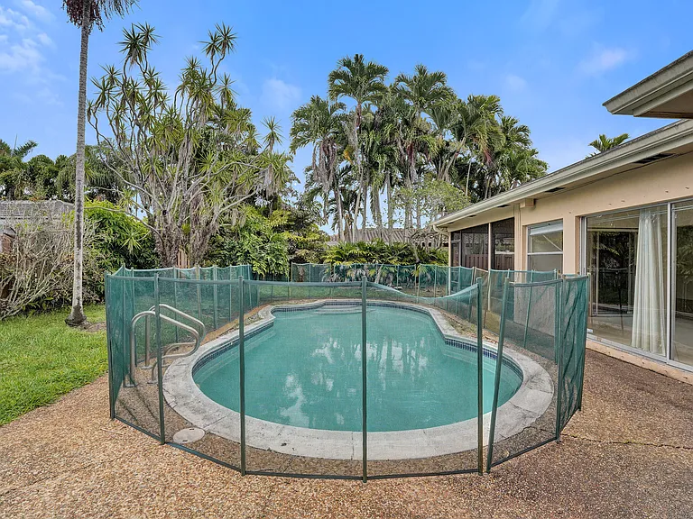 4721 Sarazen Dr — Photo 42