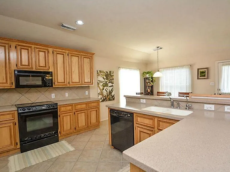 21710 Grand Hollow Ln — Photo 5