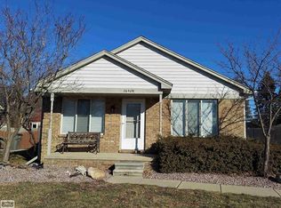 20509 Little Acres Dr, Clinton Township, MI 48035
