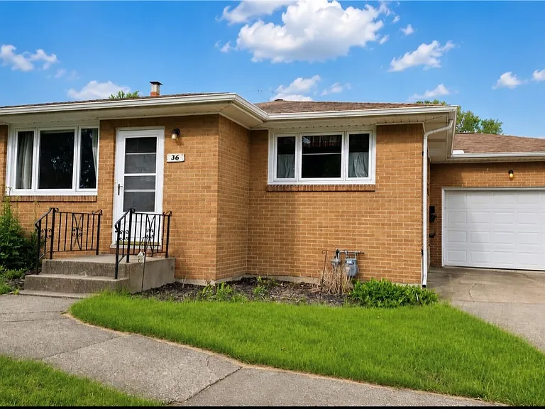 36 Jamaica Ln — Photo 2