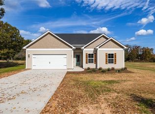 553 River Rd, Stoneville, NC 27048