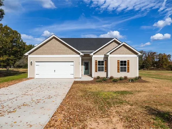 553 River Rd, Stoneville, NC 27048