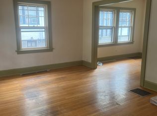 2326 SE Madison St, Portland, OR 97214