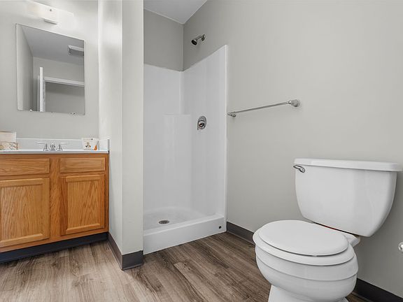 5th image of 190 Pine Rock Ave #1