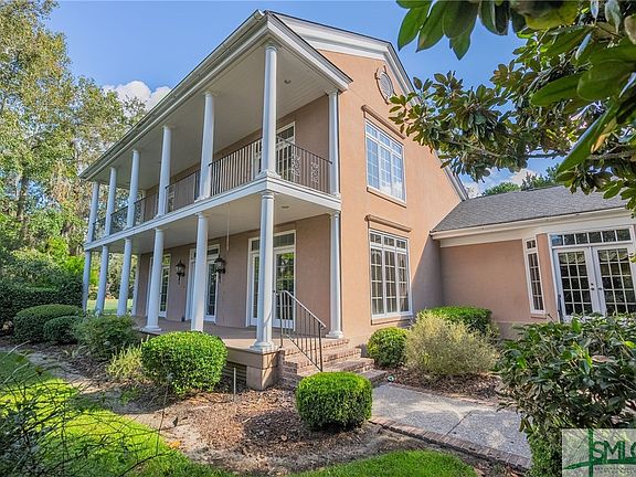 3rd image of 4 Cloverwood Court