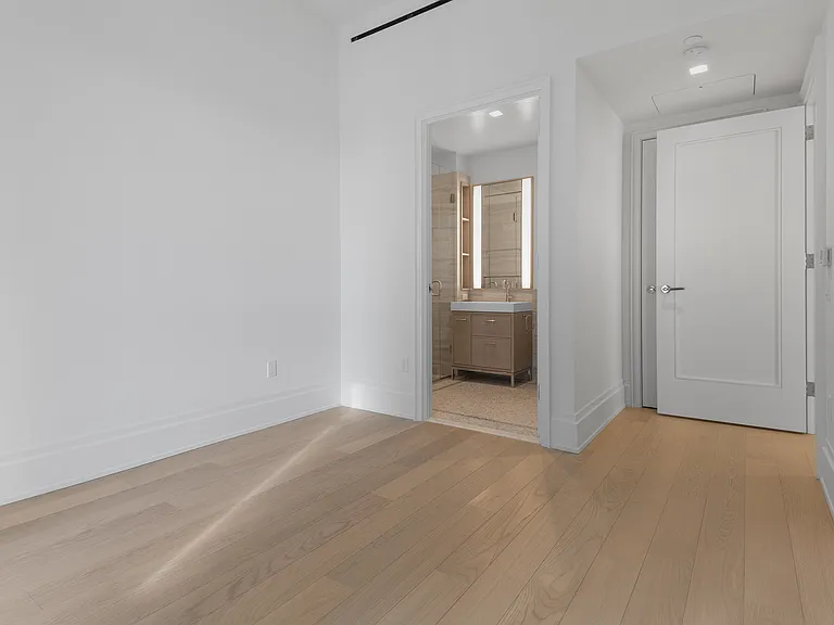 25 Park Row #34B — Photo 10