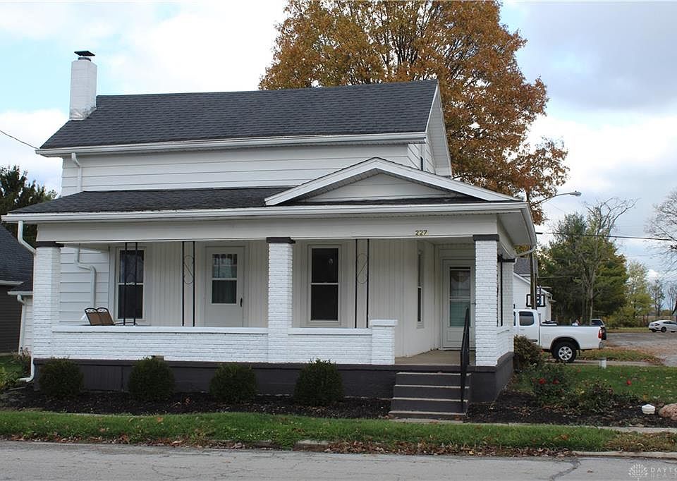 1st image of 227 Jefferson St