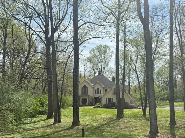 1112 Winchester Trl, Downingtown, PA 19335