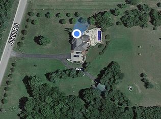 10557 J Hill Rd, Junction City, KS 66441