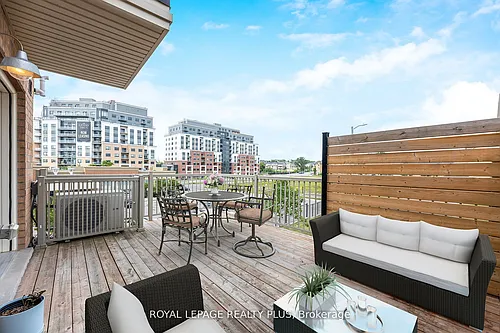 120 Watson Pkwy N #1 Photo 1