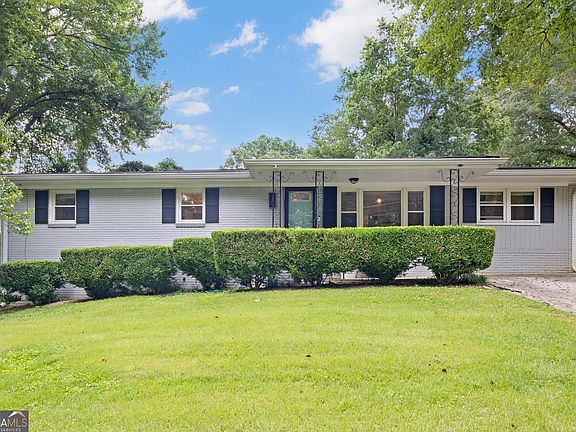 3rd image of 70 Driskell Ave SW