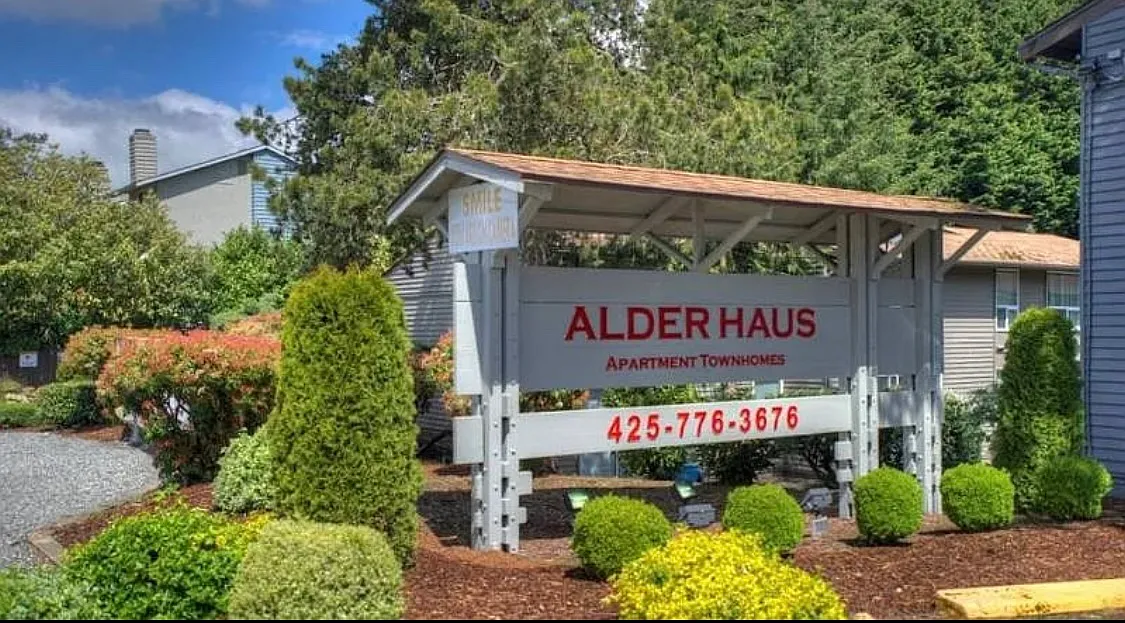 Alder Haus Apartments — Photo 1