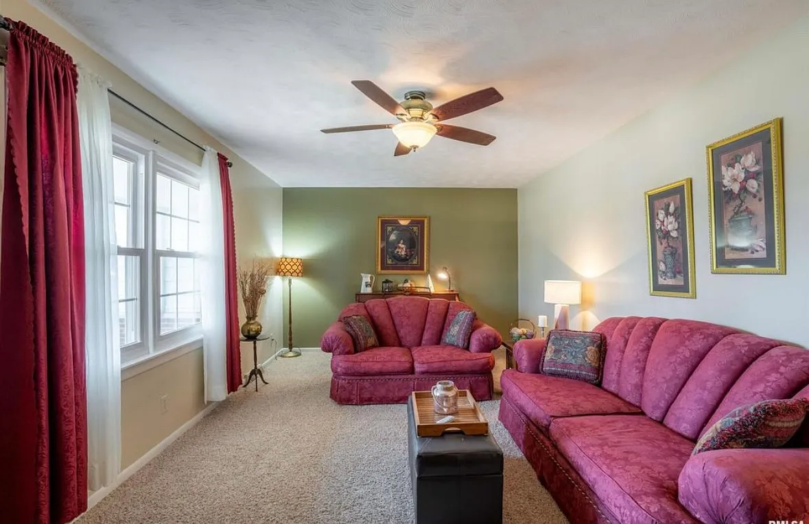 3 bed, 1528 sqft, $2,300 — Photo 2