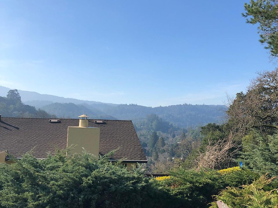 Beautiful views and walking distance down to to fairfax