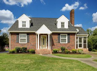 5101 Hearthstone Rd NW, Roanoke, VA 24012