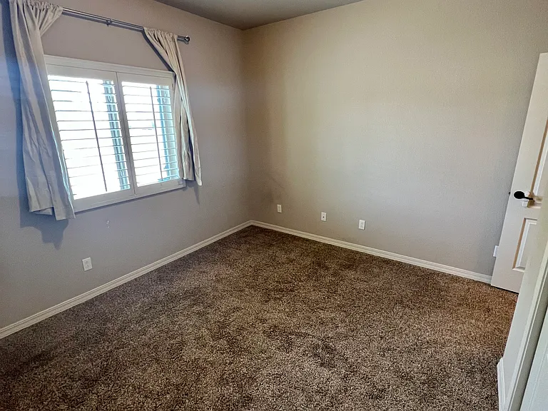 13661 Lartington St — Photo 4