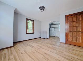 1513 N 60th St #B, Milwaukee, WI 53208