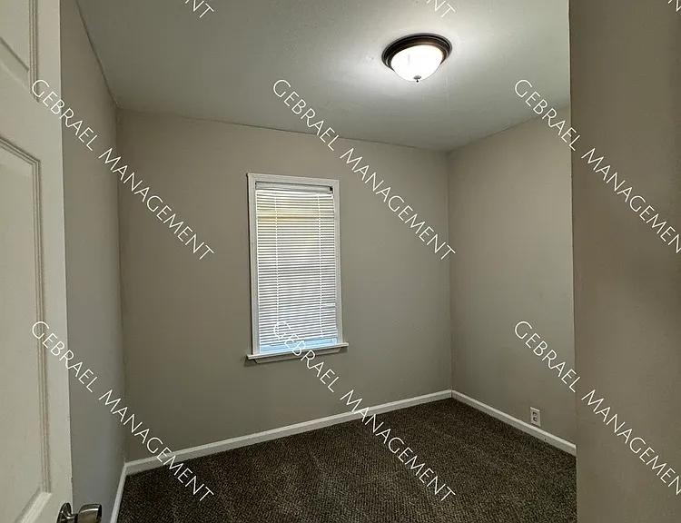 2131 Ohio Ave — Photo 7