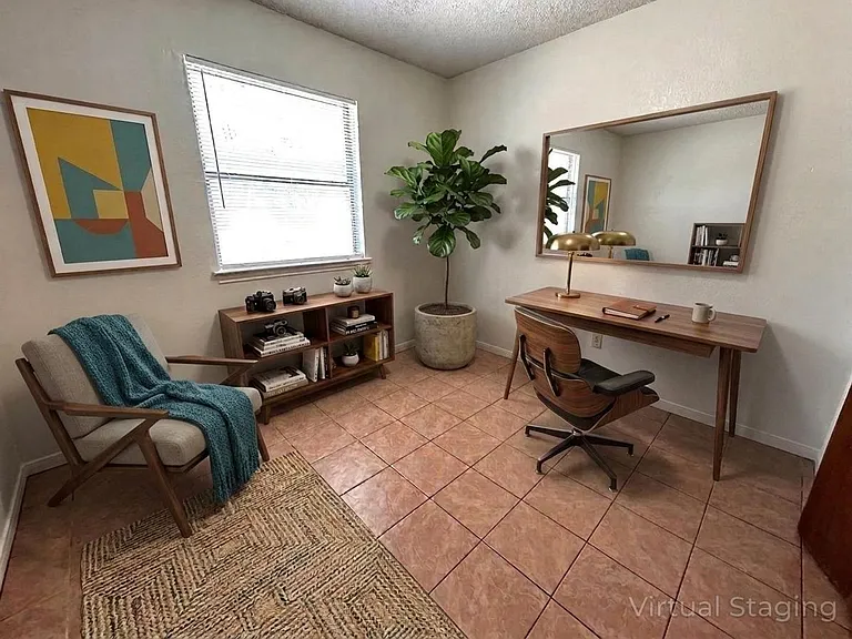 215 Bridle Dr — Photo 14