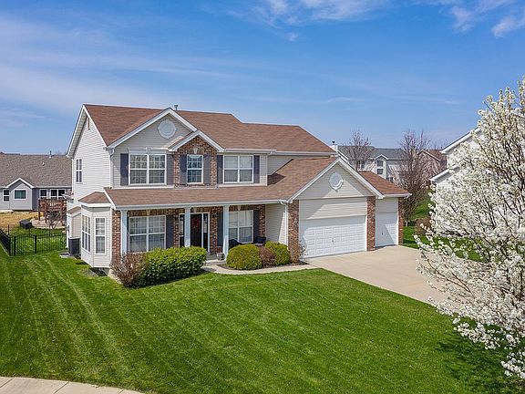 3rd image of 6809 Pelham Manor Dr