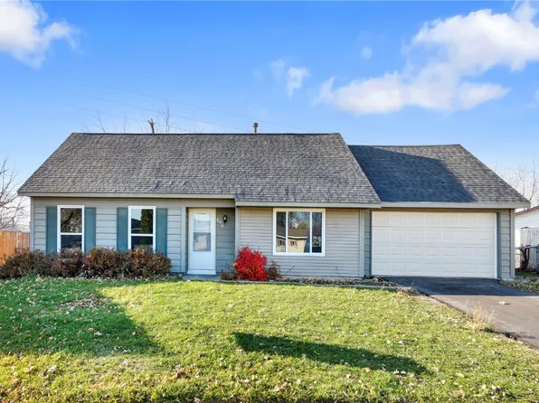 646 Jonadel Ln NW, Cedar Rapids, IA 52405