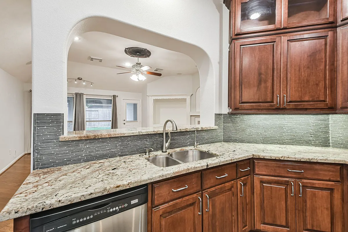 Building Photo - 20942 Wind Field Ln