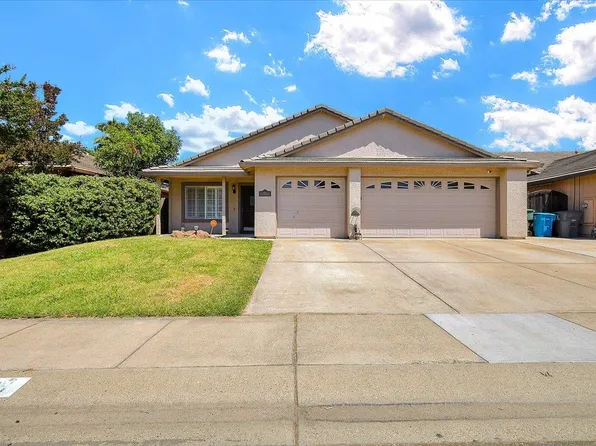 479 River Oaks Dr, Yuba City, CA 95991