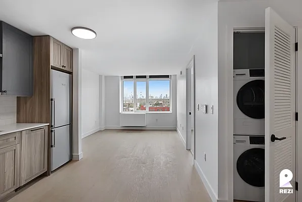 Rented by REZI | media 2