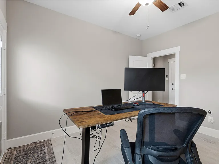 2604 Bevis St #D — Photo 5