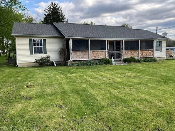 49 Cedar St, New London, OH 44851