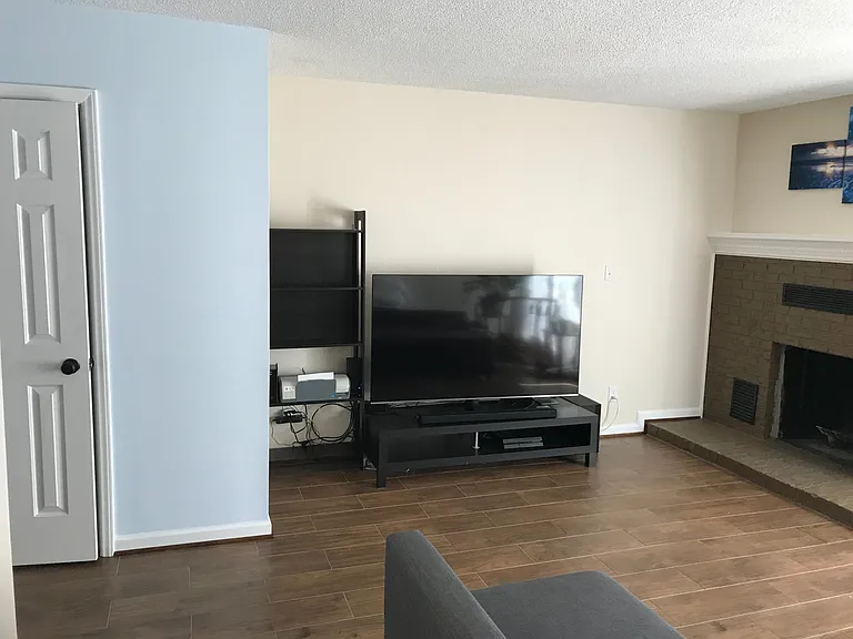 2759 Tiergarten Ln — Photo 8