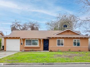 284 Gannet Dr, Vista, CA 92083