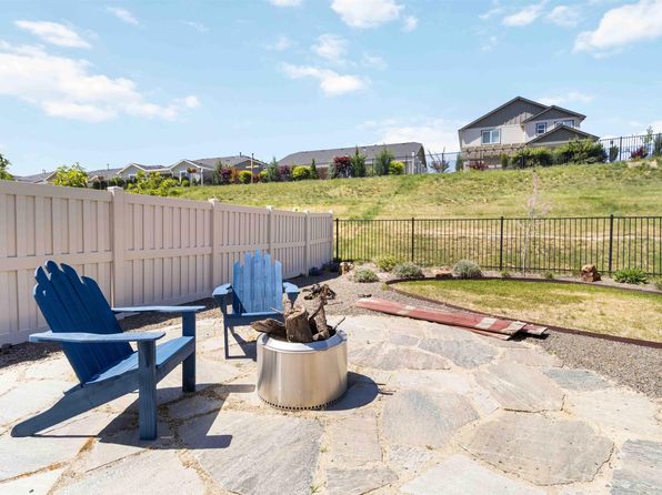10452 W Daylily Ct, Star, ID 83669